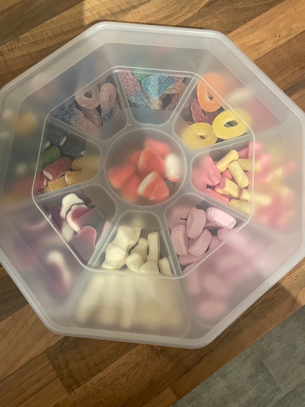 Large Sweet platter £15.99 mix may vary. Please email if you would like a specific mix. ross.sweettreats@gmail.com